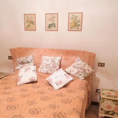 Appartamento Casa Gisela Garda Fiordaliso 1 Desenzano del Garda Esterno foto